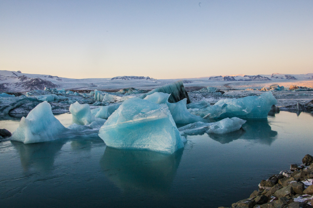 Jäätiköiden sulaminen ja merenpinnan nousu
